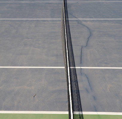 Construction d'un court de tennis en béton poreux à Nice