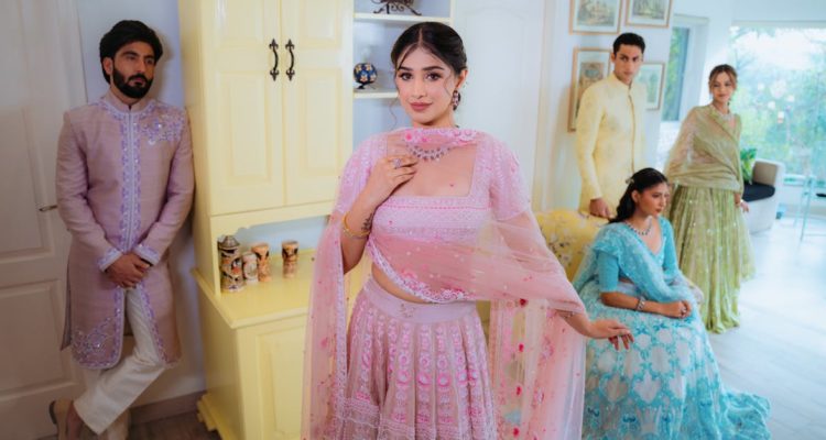 découvrez les dernières tendances de la mode, des styles incontournables aux accessoires qui feront la différence. restez à la pointe de la mode avec nos conseils et inspirations.