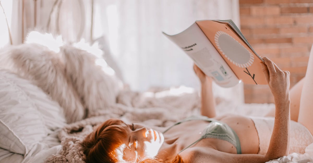 découvrez notre sélection élégante de lingerie, alliant confort et sensualité. des ensembles raffinés aux pièces audacieuses, trouvez la lingerie parfaite qui met en valeur votre silhouette et révèle votre personnalité.